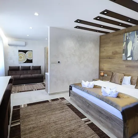 Madison Lux 4*