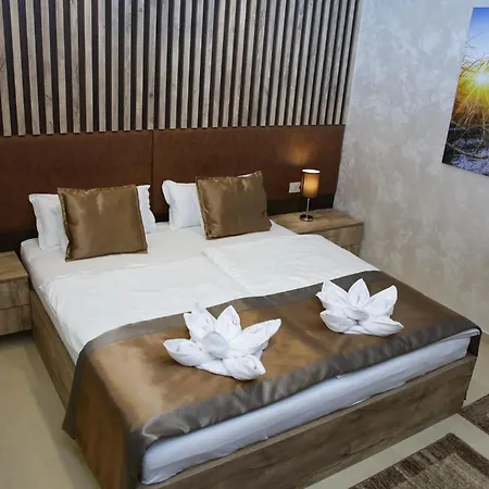 Oda ve Kahvaltı Madison Lux 4*