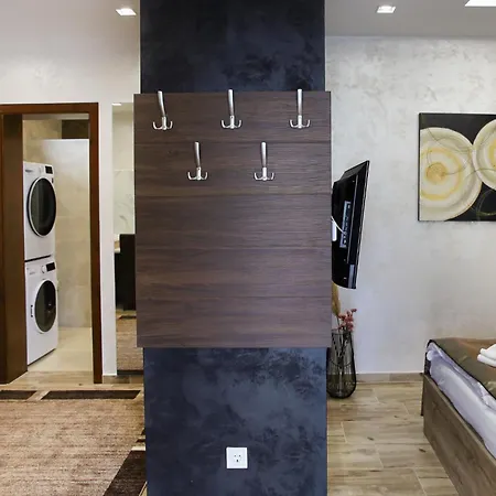 Madison Lux Oda ve Kahvaltı 4*