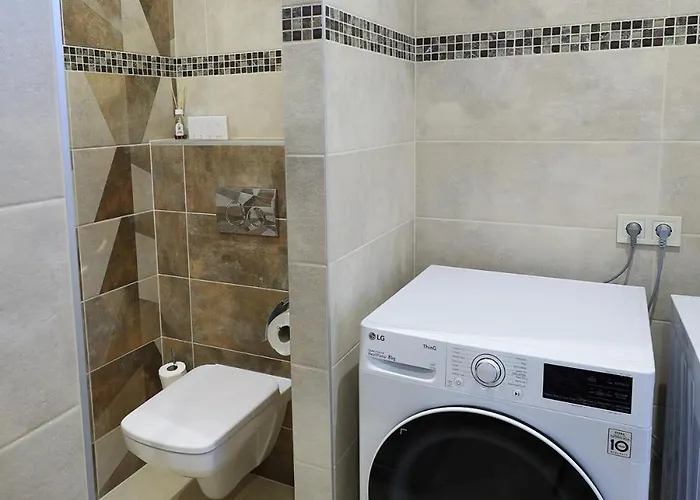 Madison Lux Bed & Breakfast